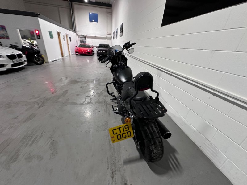 HARLEY-DAVIDSON Softail