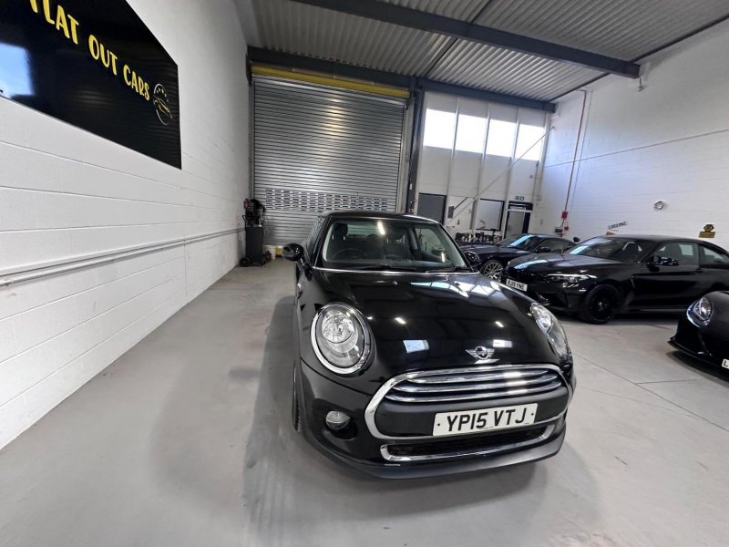 MINI HATCH