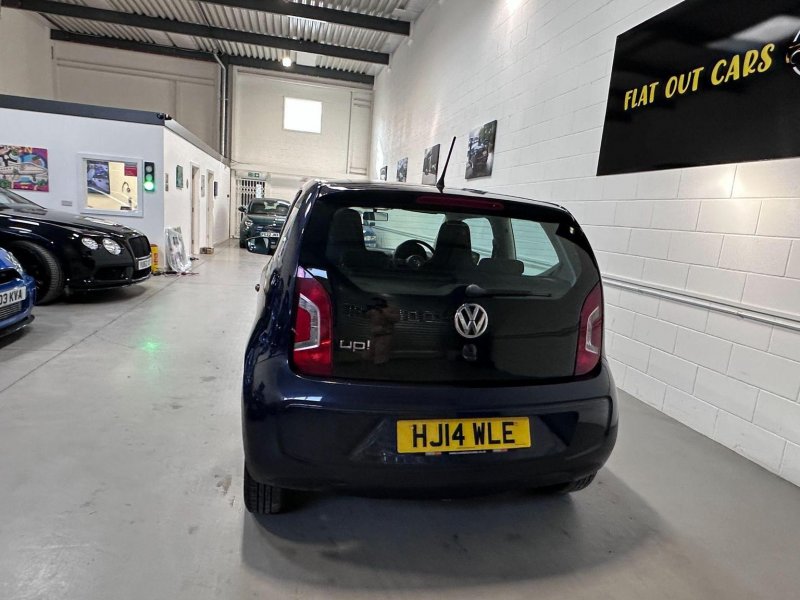 VOLKSWAGEN UP
