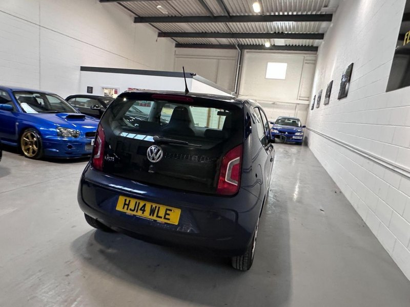 VOLKSWAGEN UP