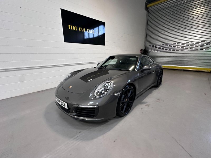 PORSCHE 911