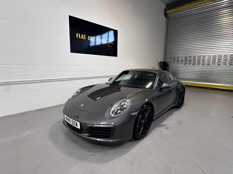 PORSCHE 911