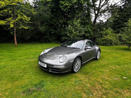 PORSCHE