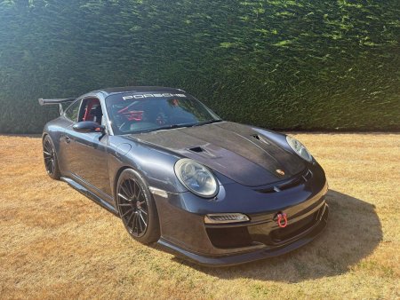 PORSCHE